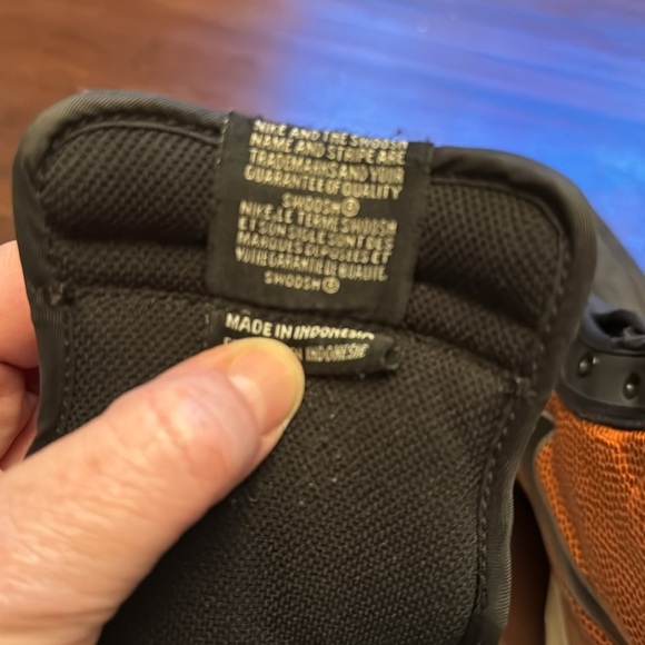 Nike 2008 orange basketball material youth size 6.5 - Picture 7 of 8